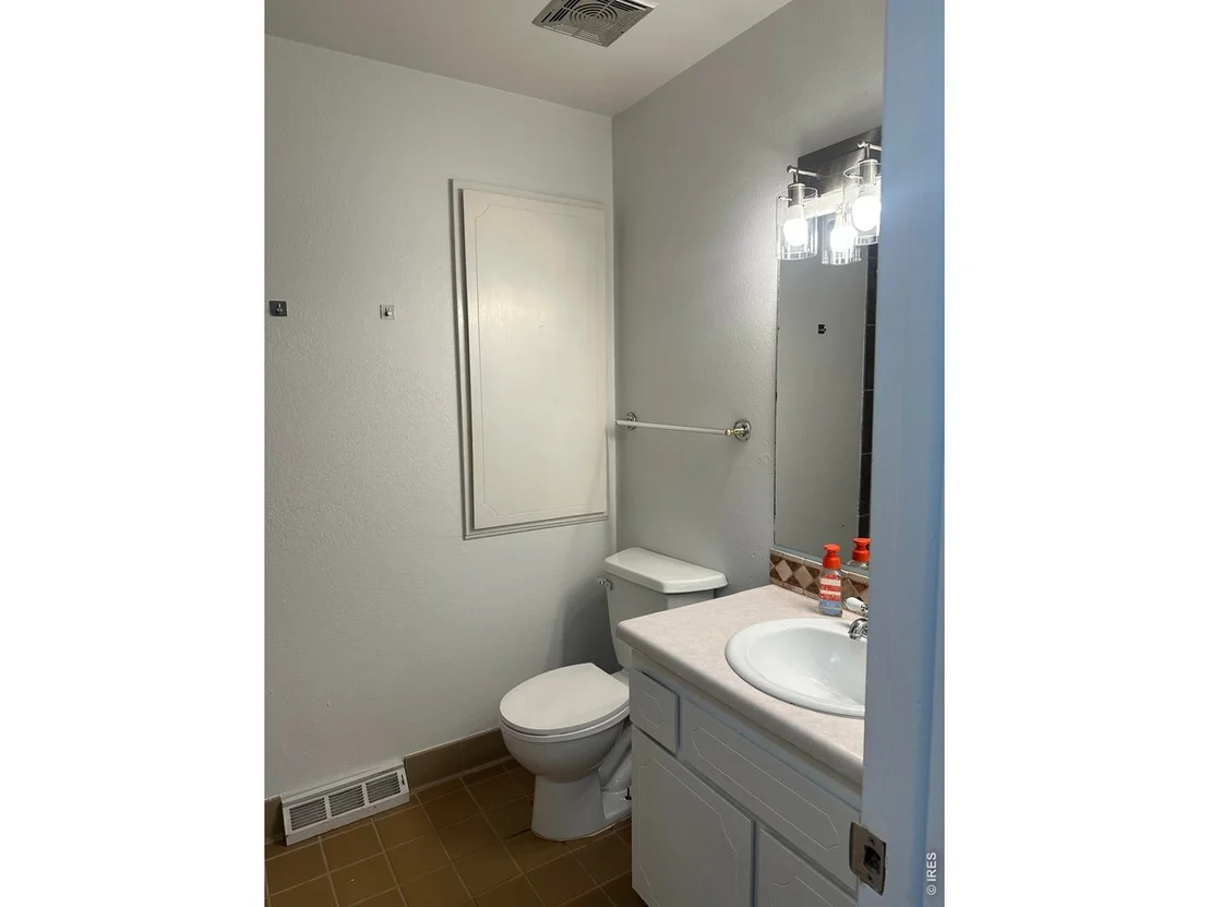 Photo of 621 39th Ave