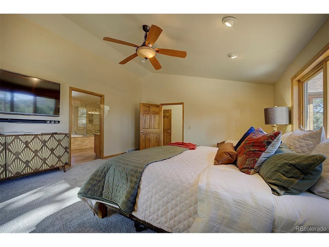 Photo of 15349 Ouray Rd