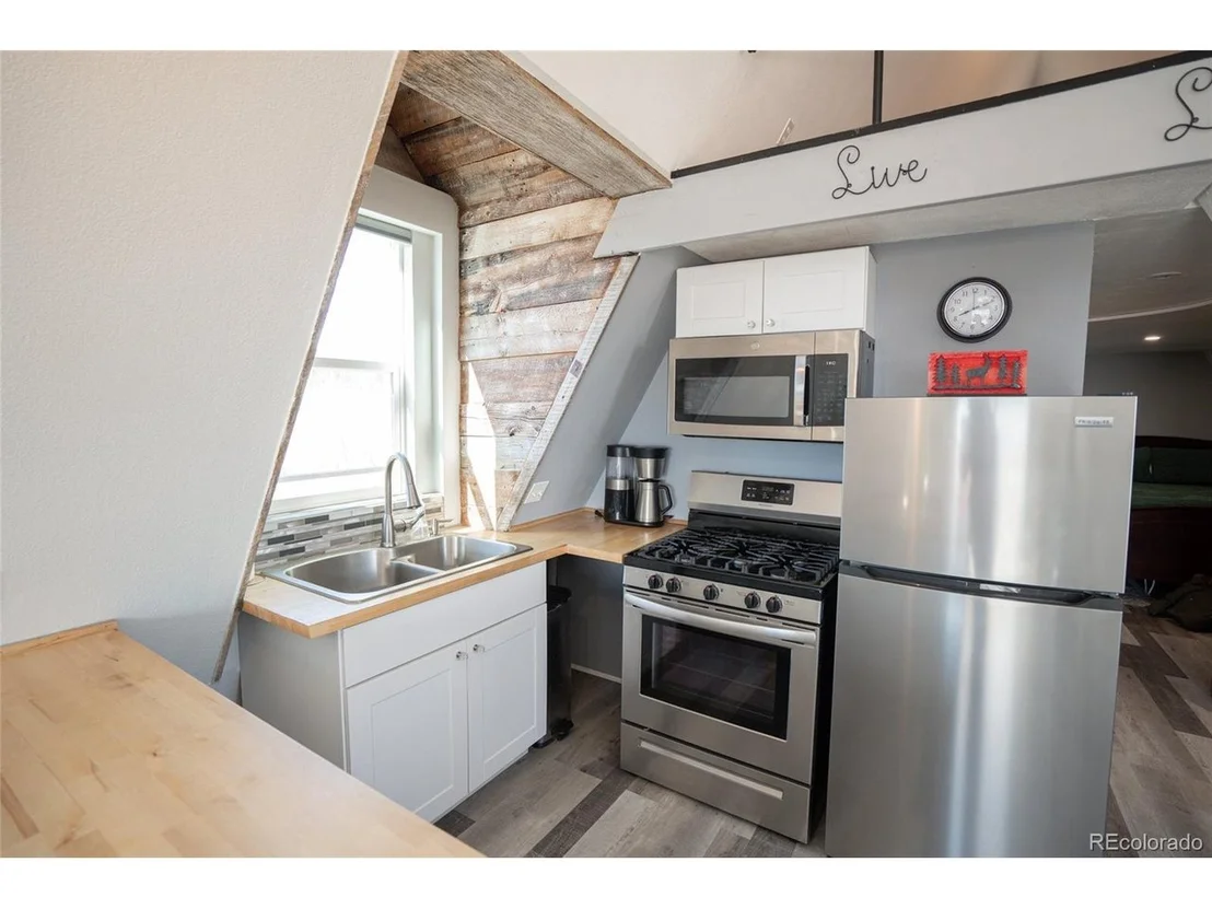Photo of 331 Frenchman Rd