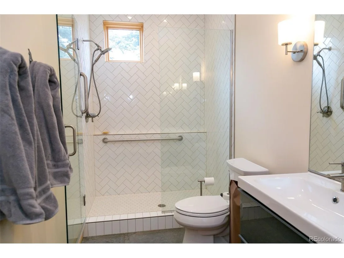 Photo of 227 Bee McClure Dr