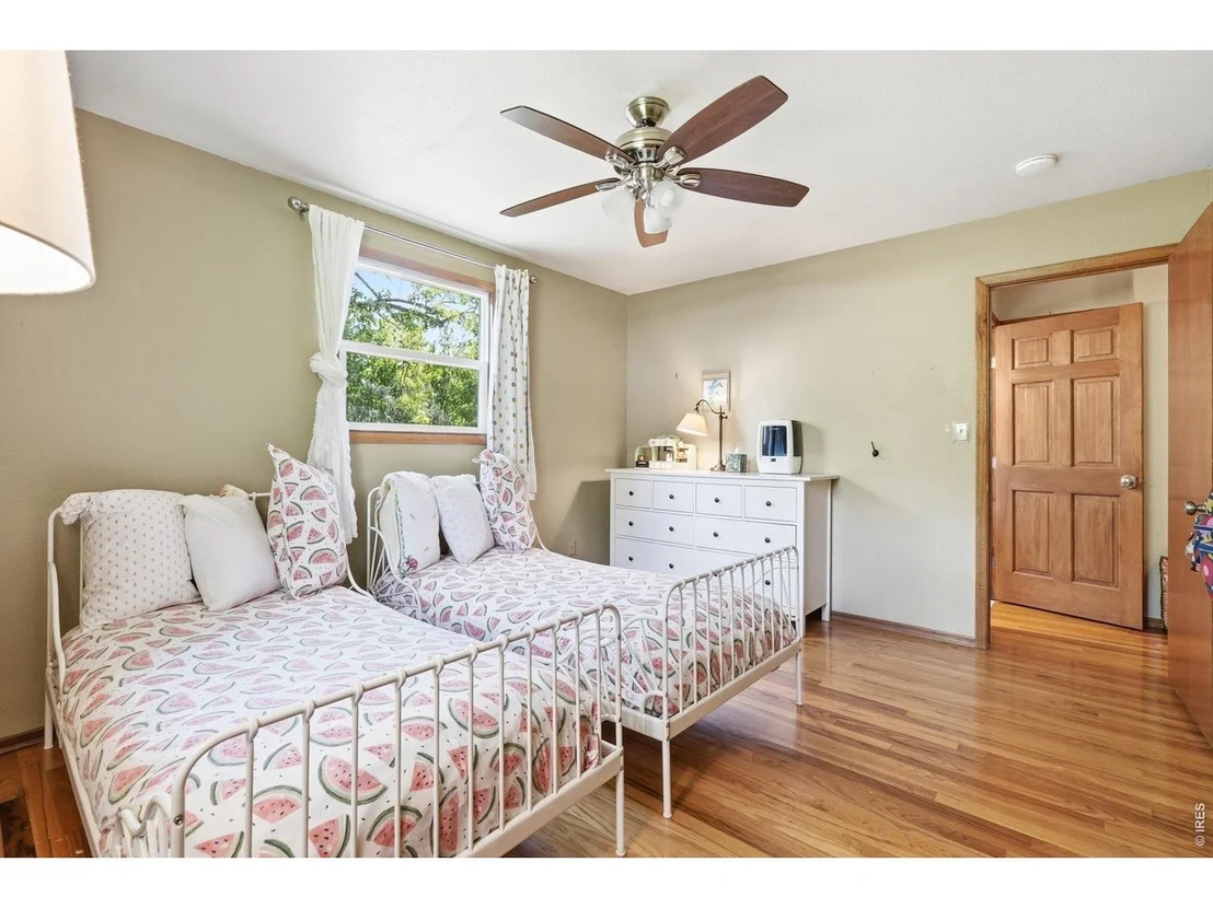 Photo of 14 Princeton Cir