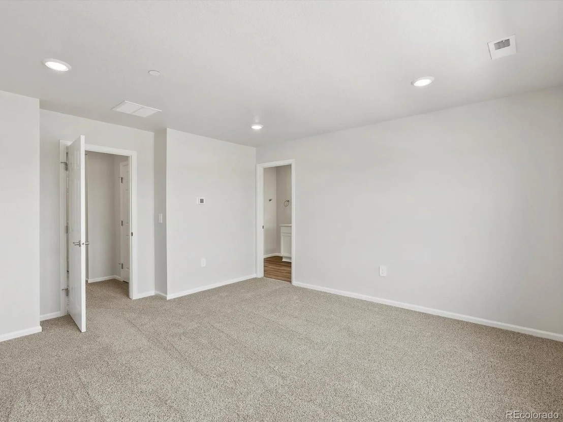 Photo of Unit 2 at 1600 Riverplace Dr