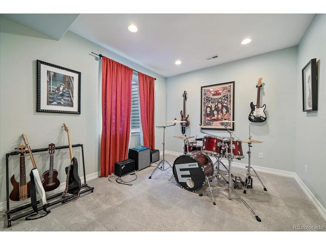 Photo of 13992 Pinehurst Cir