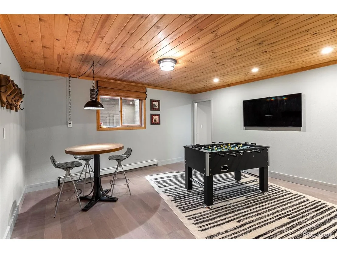 Photo of 592 Brook Dr
