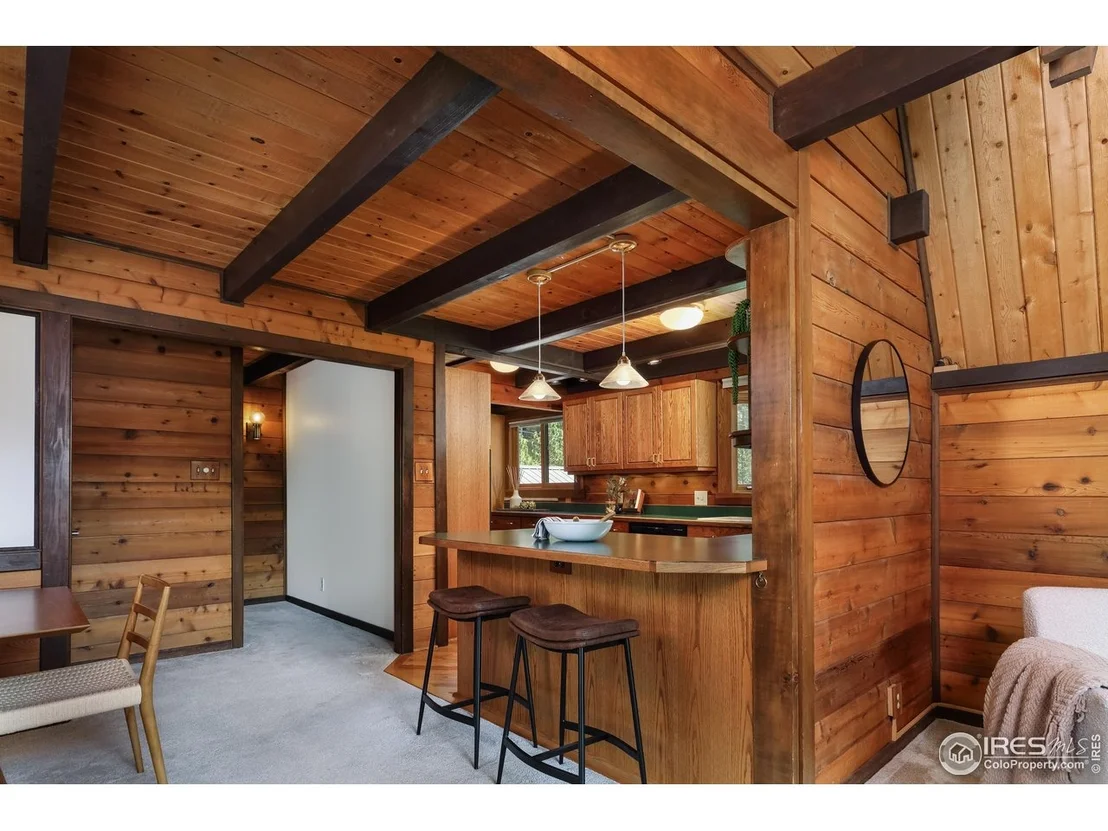 Photo of 604 Bow Mountain Rd