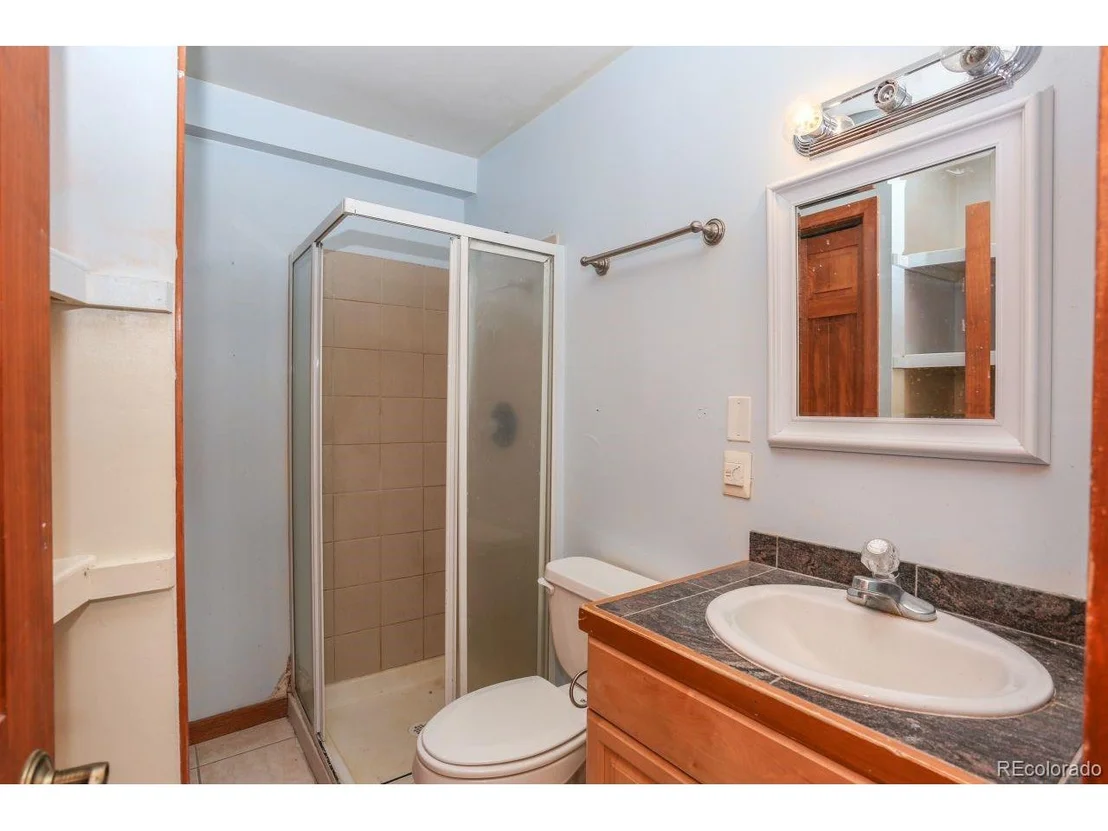 Photo of 390 Crown Dr