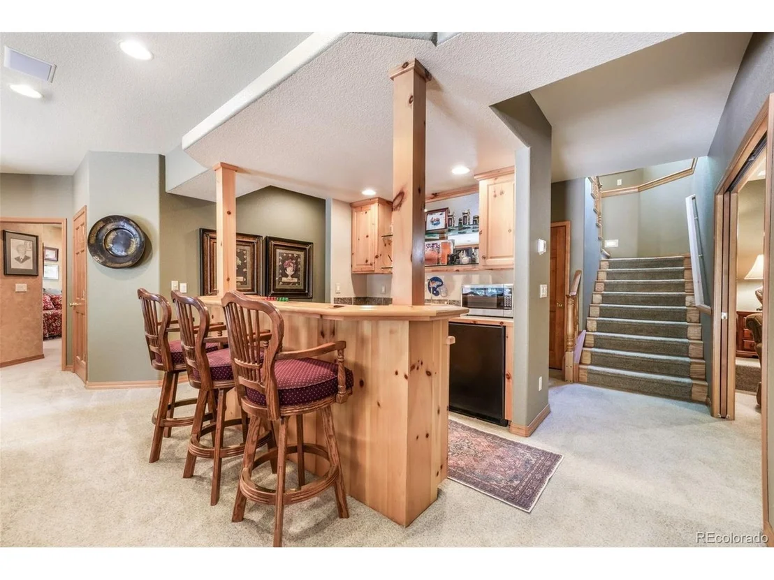 Photo of 17556 Colonial Park Dr