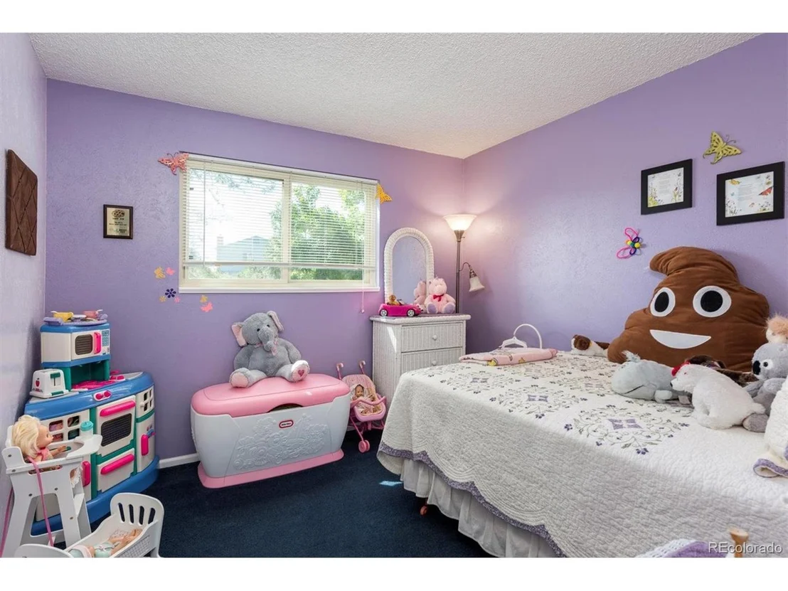 Photo of 10951 Kendall Dr