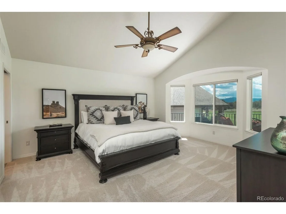 Photo of 1339 Castlepoint Cir