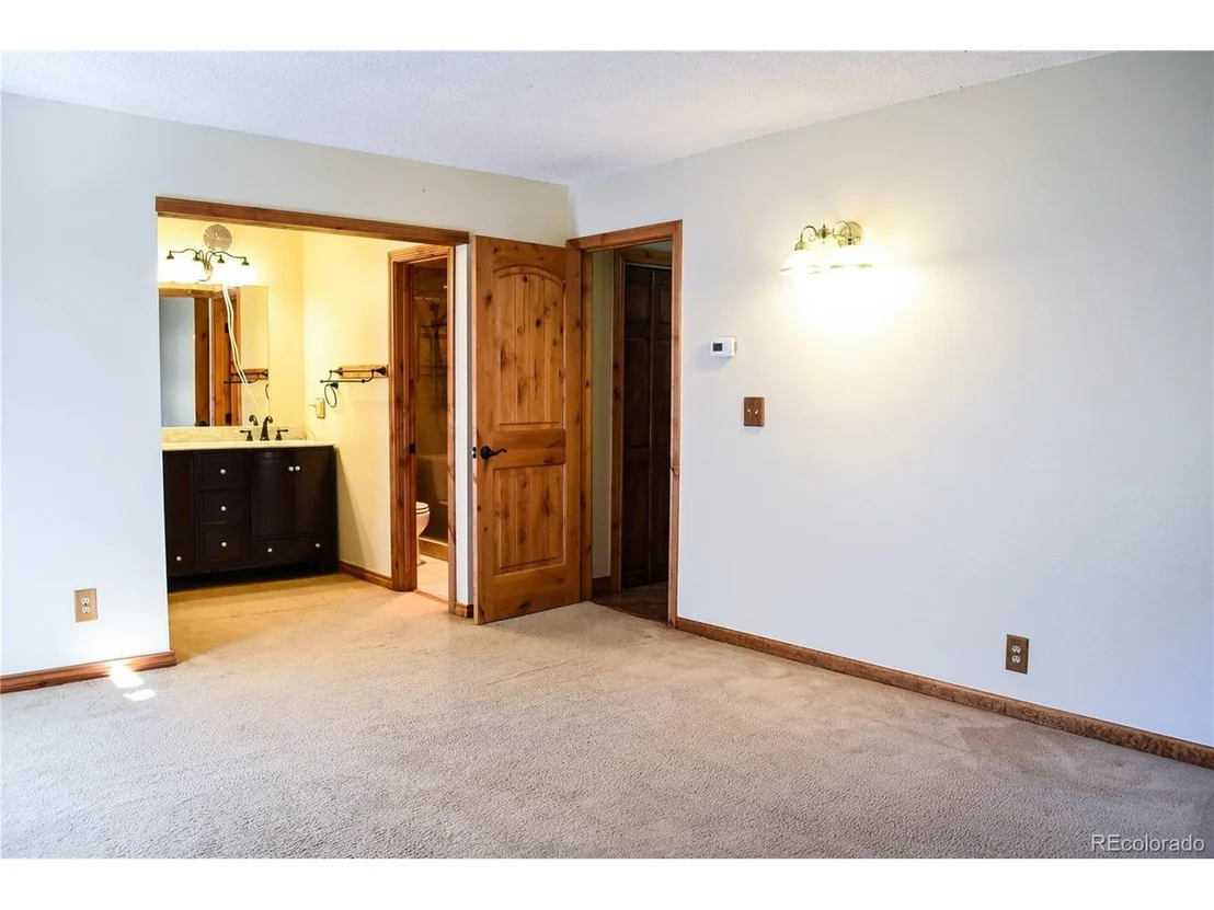 Photo of 1490 Nova Rd