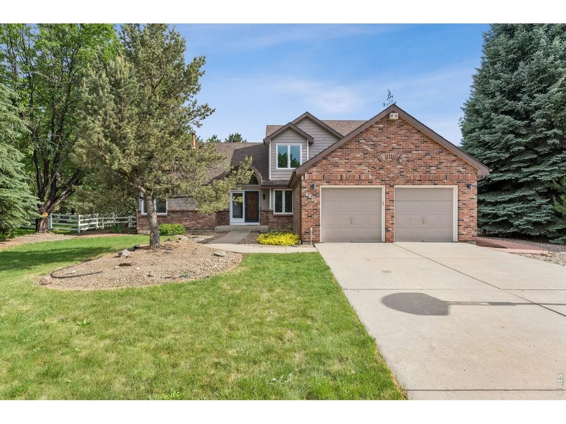 Photo of 6852 Peppertree Dr