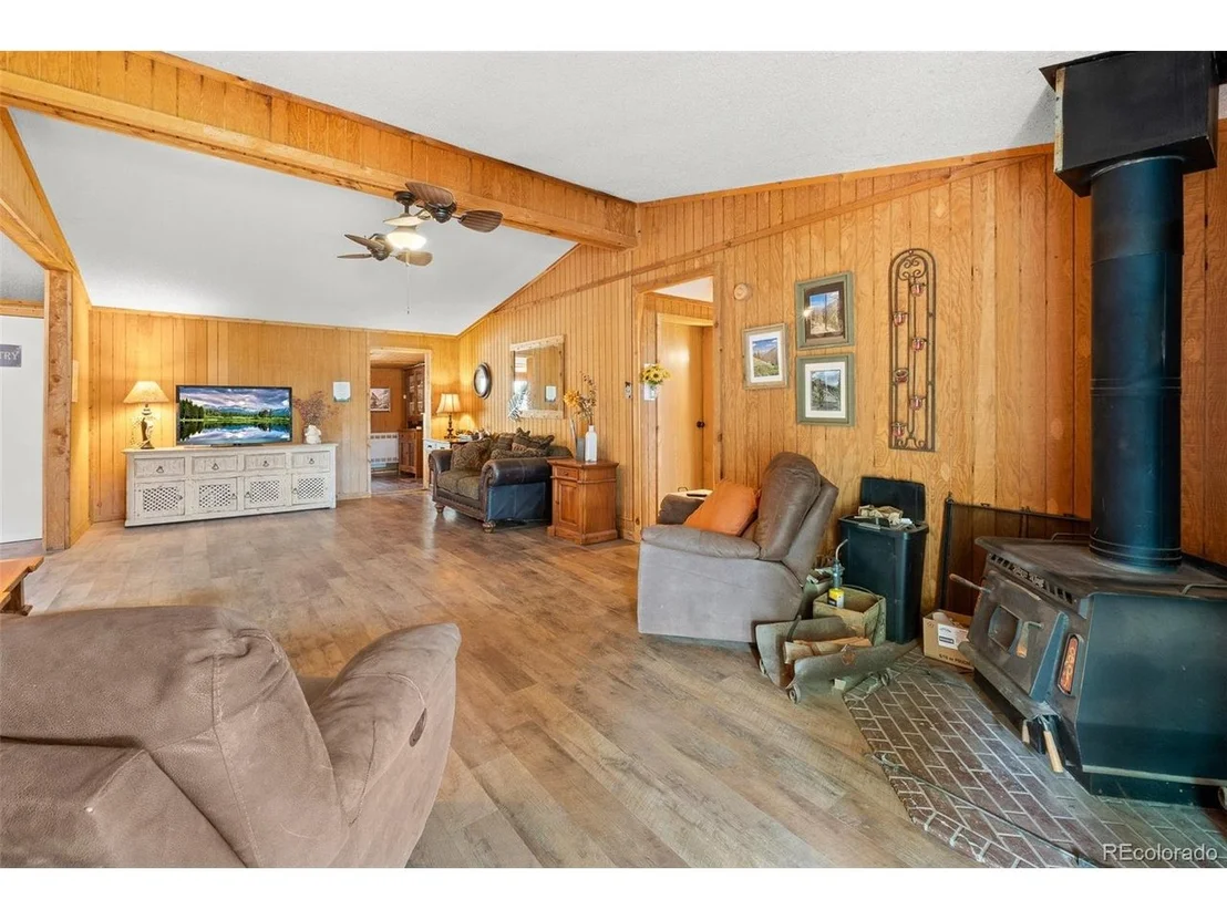 Photo of 242 Poplar Ln
