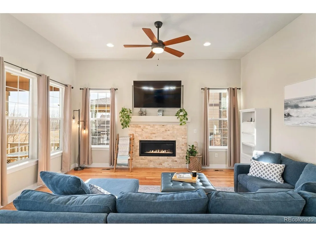 Photo of 244 Mt Harvard Ave