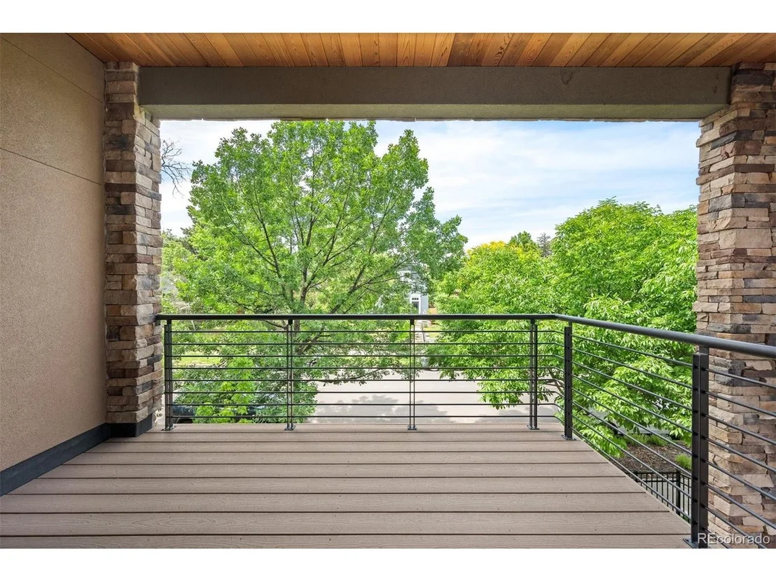Photo of 2114 Lowell Blvd