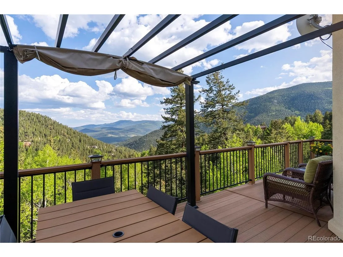Photo of 1194 Snyder Mountain Rd