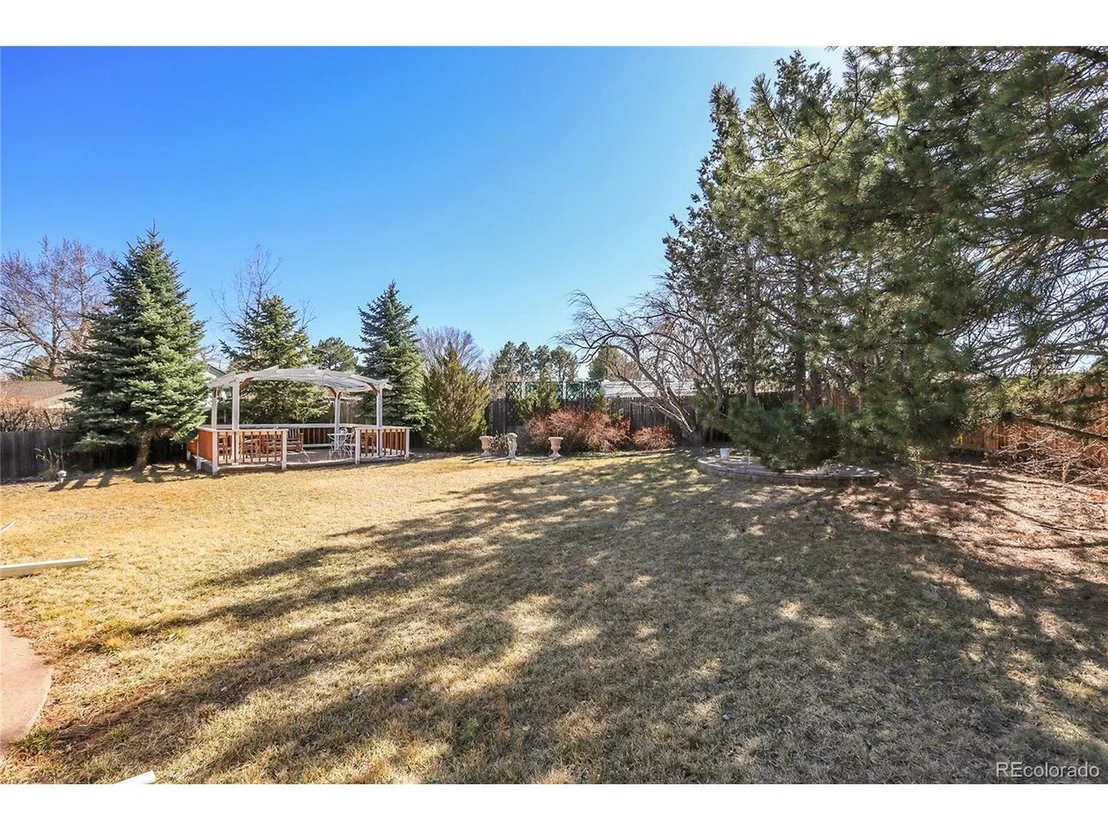Photo of 7420 Quaker St