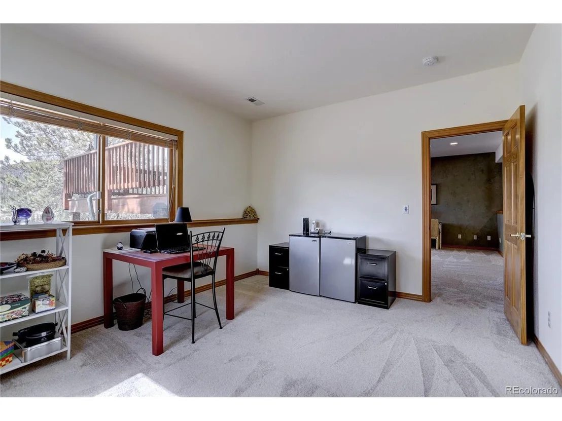 Photo of 109 Royal Ridge Dr