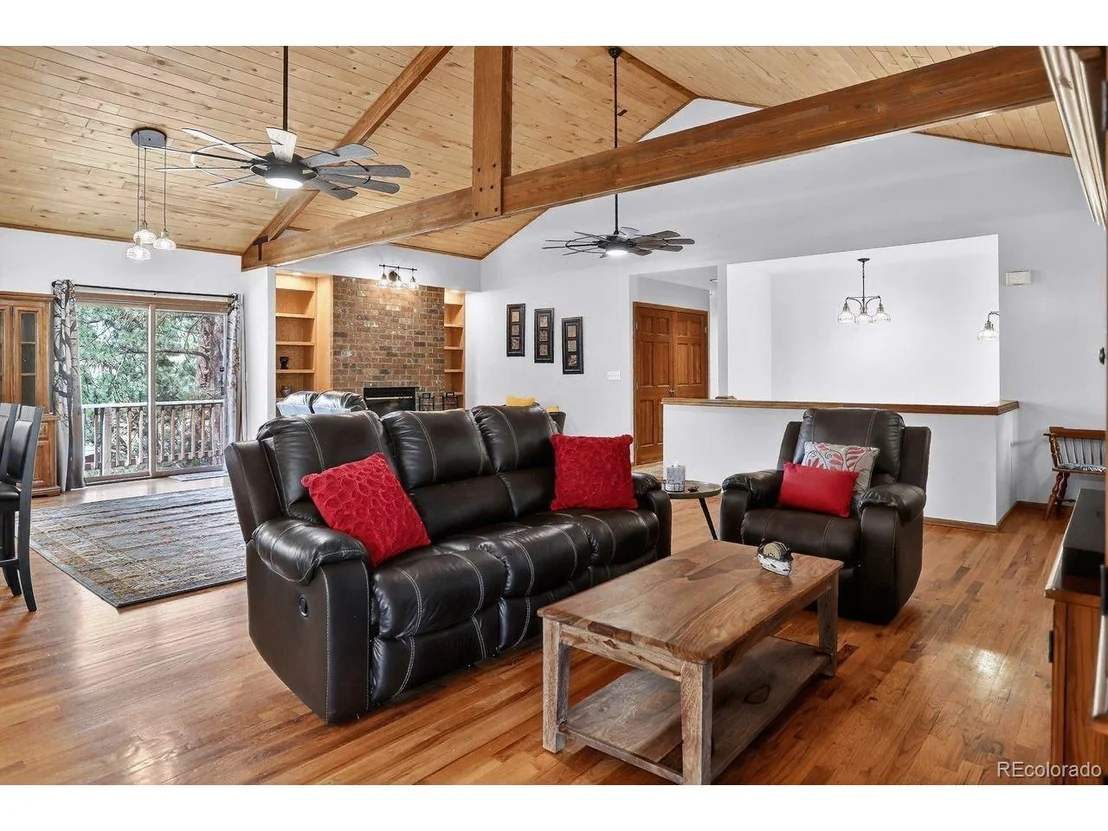 Photo of 1539 Bluebird Dr