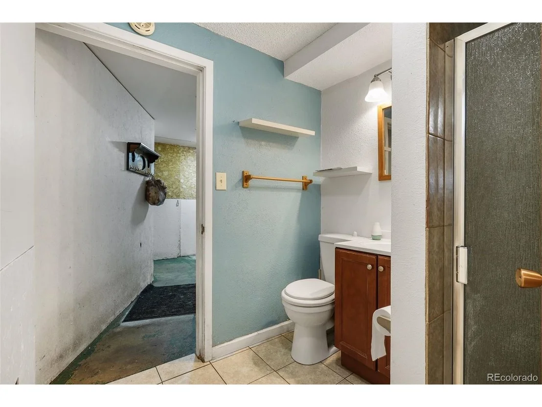 Photo of 6487 High Dr