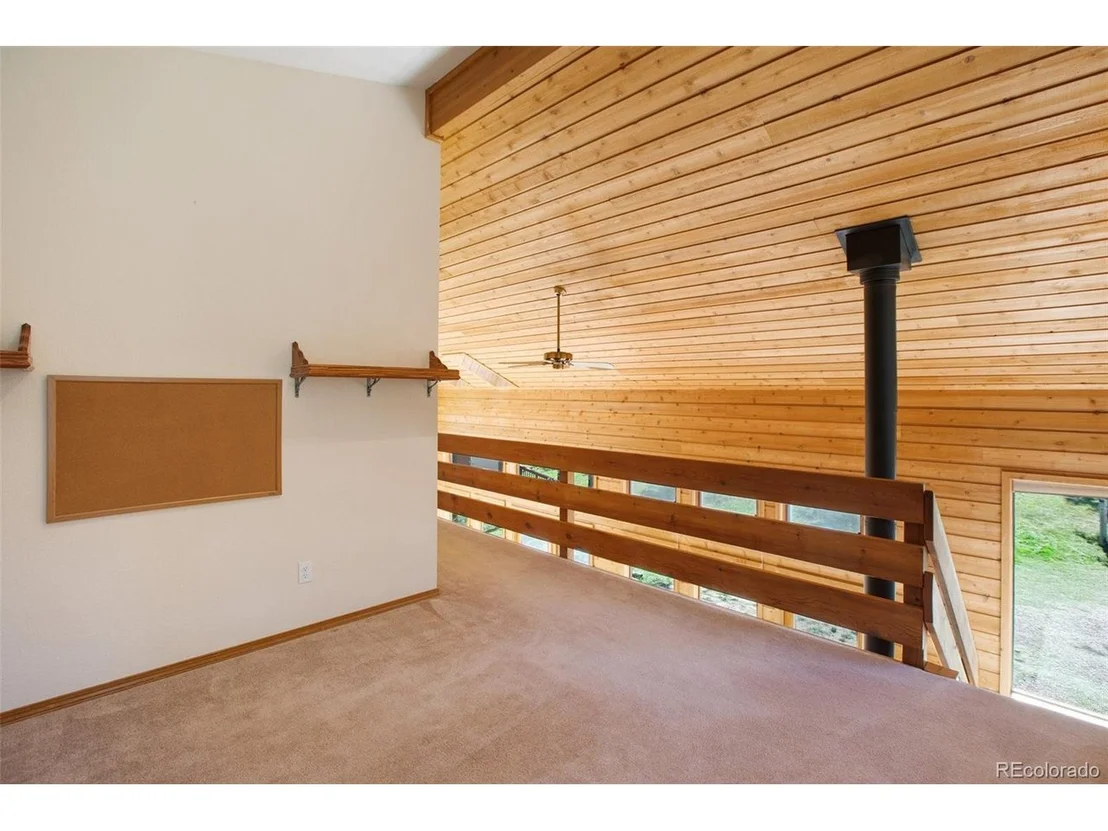 Photo of 635 Ridge Dr