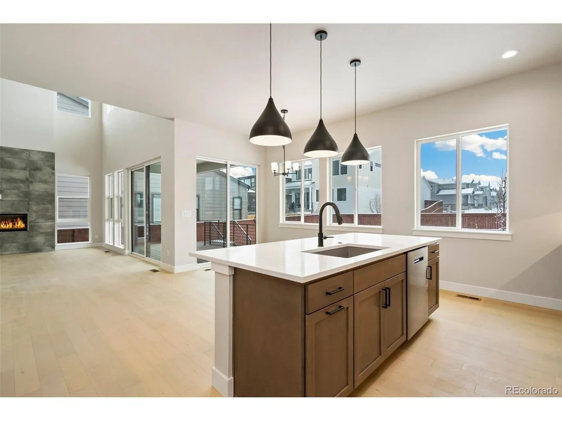 Photo of 1725 Lucent Ct