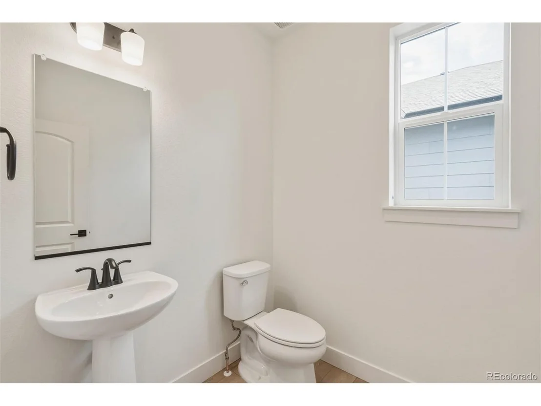 Photo of 1597 Bloom St