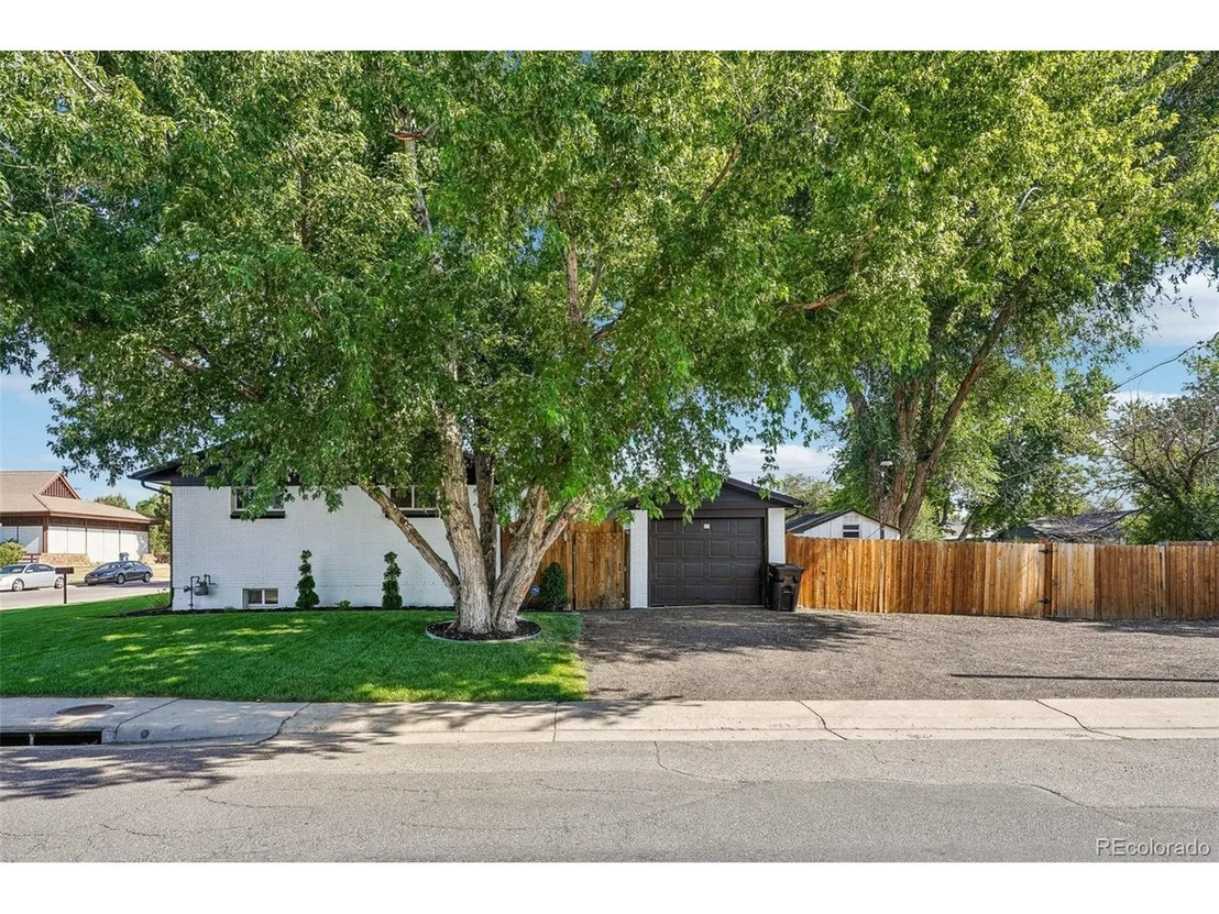 Photo of 6000 Wolff St