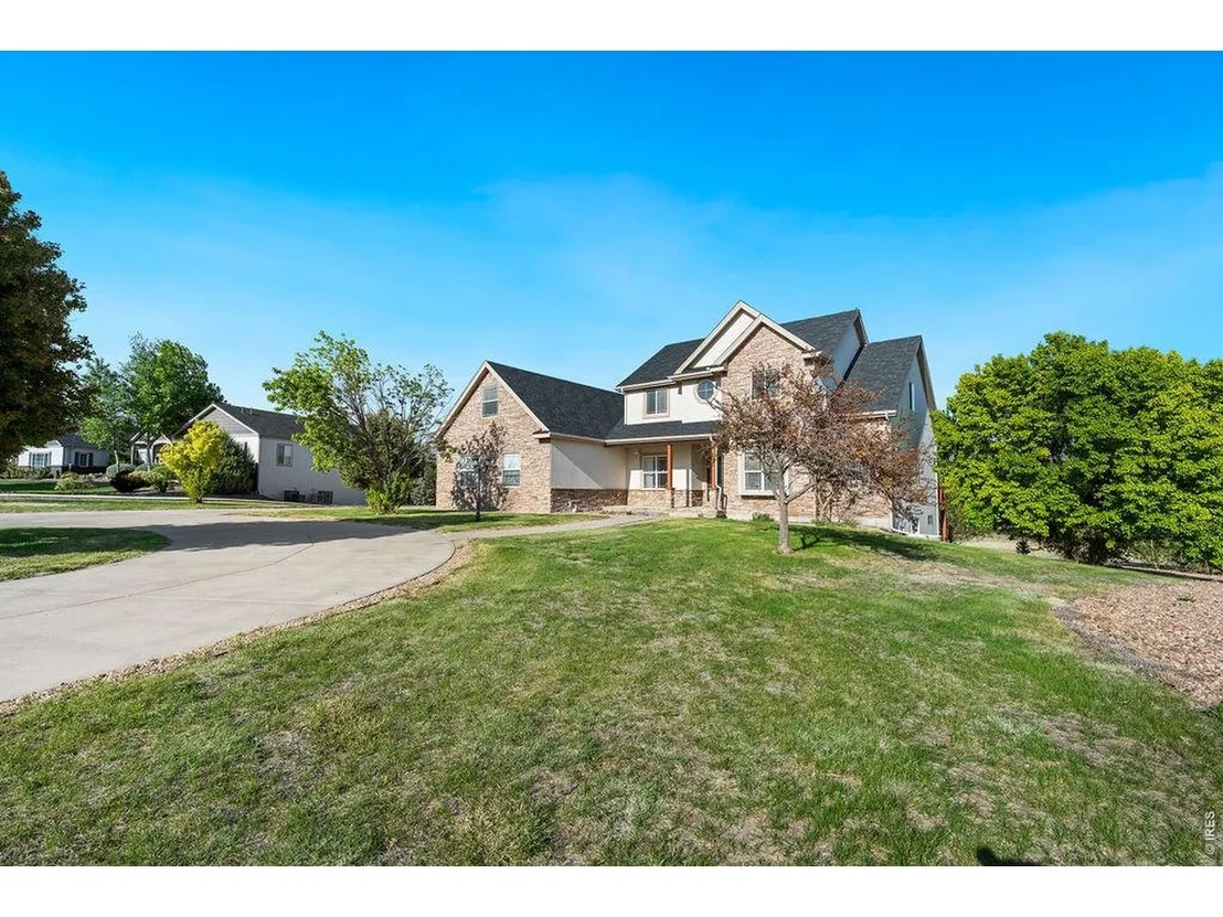 Photo of 52 Lakeview Cir