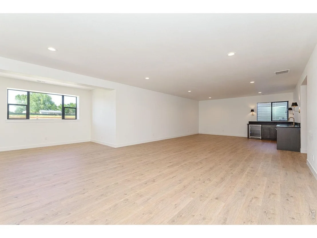 Photo of 832 Clydesdale Dr