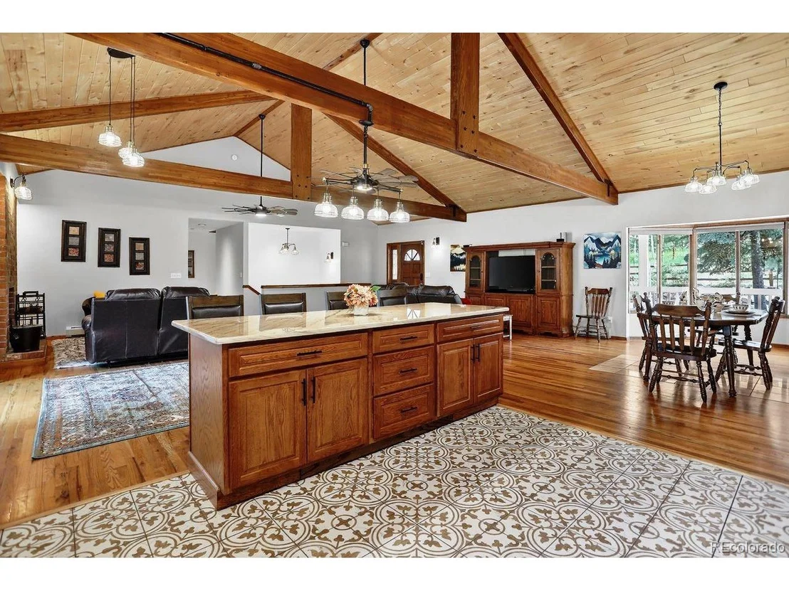 Photo of 1539 Bluebird Dr