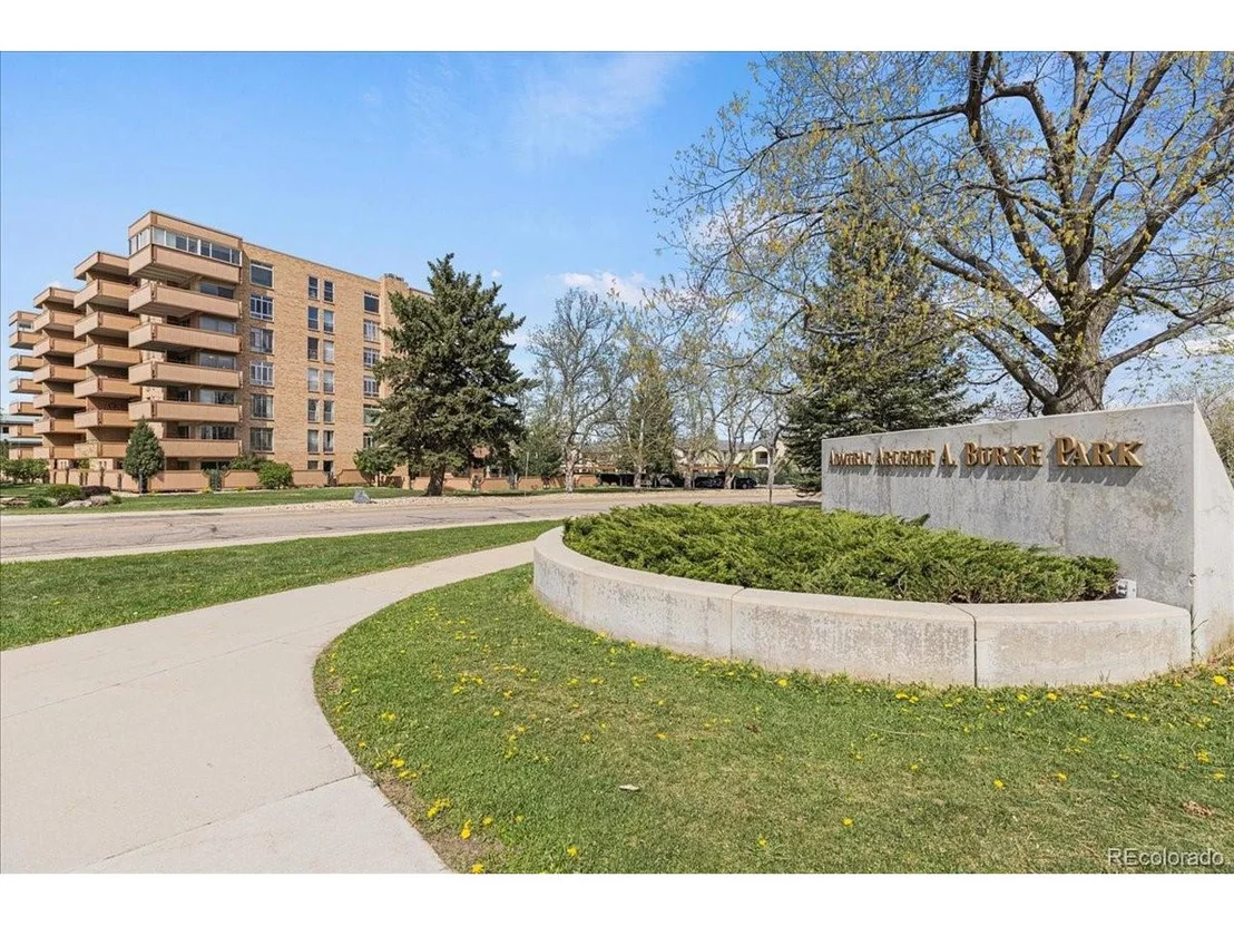 Photo of Unit 108 at 500 Mohawk Dr
