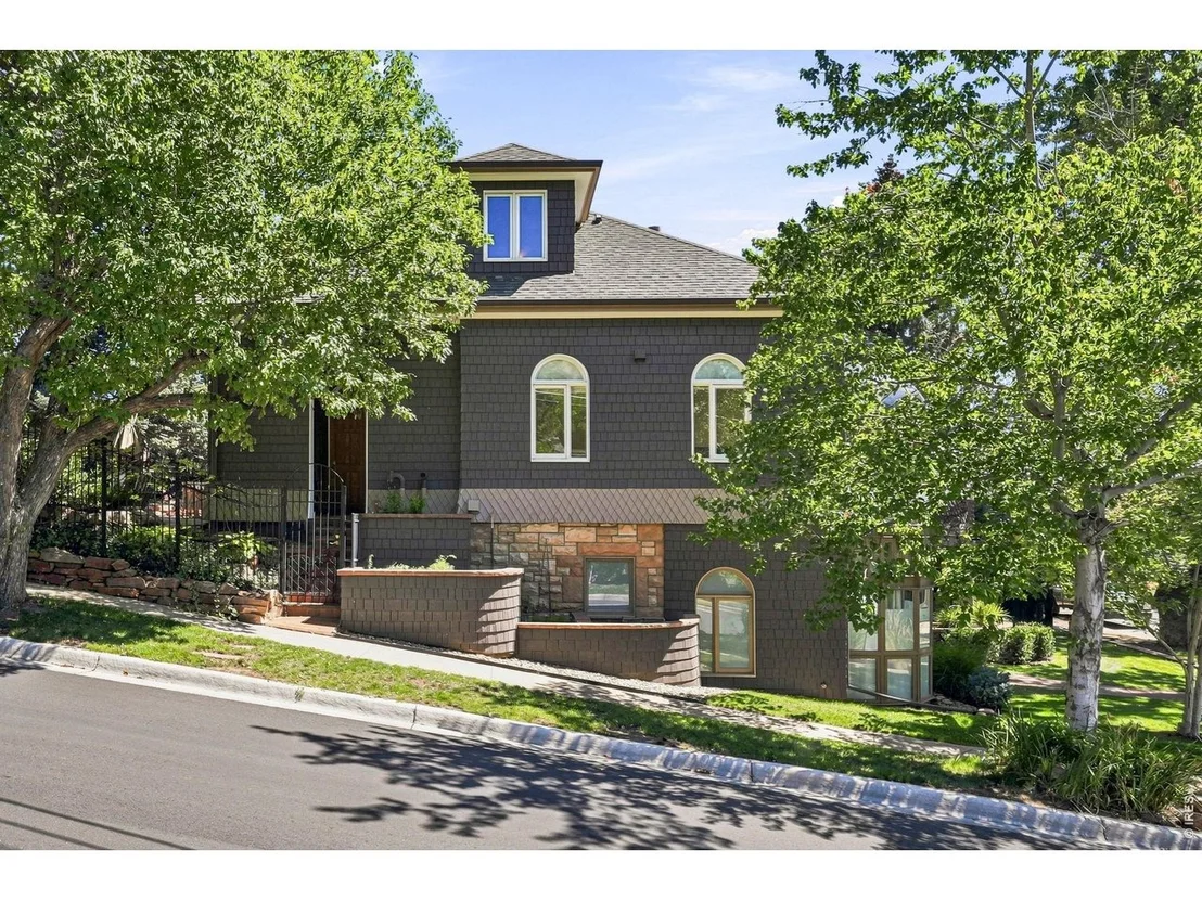 Photo of 403 Mountain View Rd