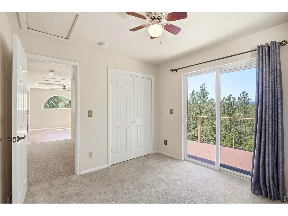 Photo of 212 Elk Pl