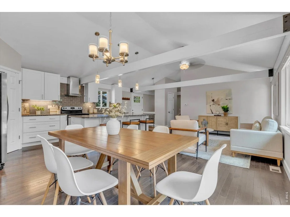 Photo of 1490 Chambers Dr