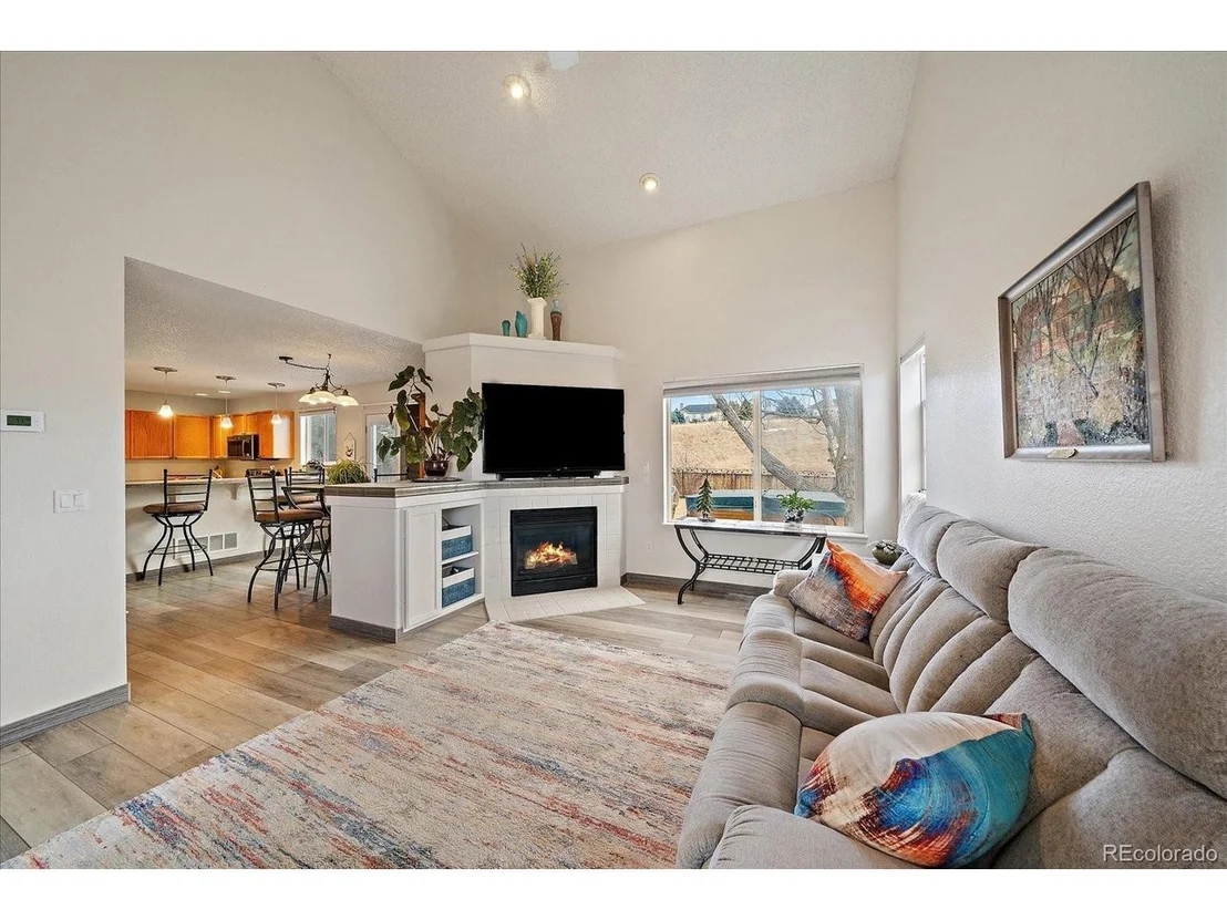 Photo of 700 Mango Dr