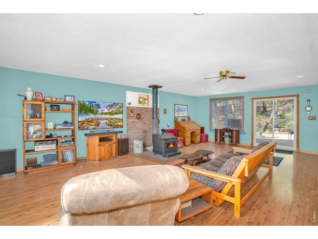 Photo of 527 Hemlock Dr