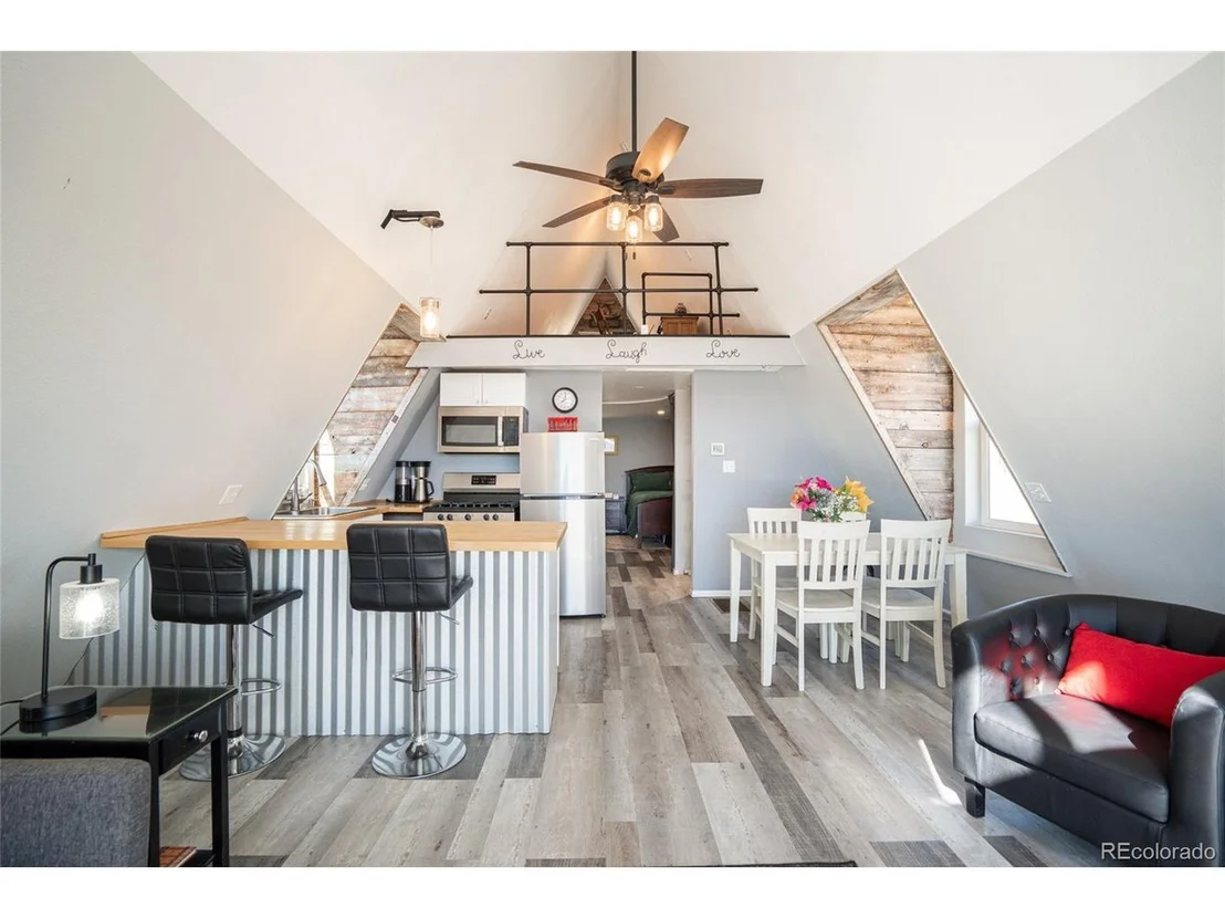 Photo of 331 Frenchman Rd