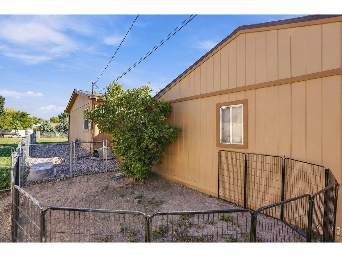 Photo of 404 W Shafer Ave