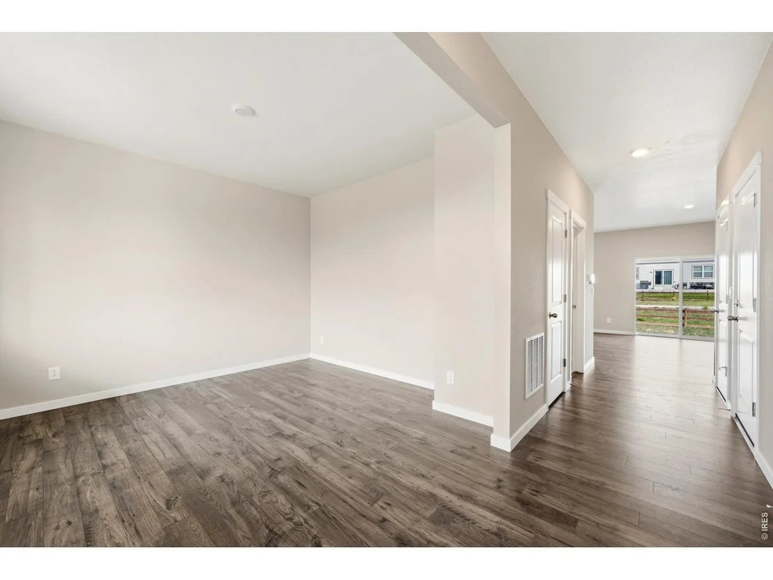 Photo of 2595 Wren Dr