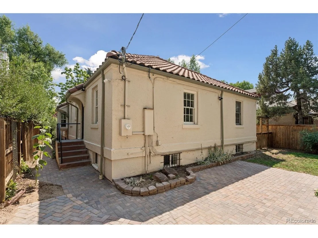 Photo of 665 Milwaukee St