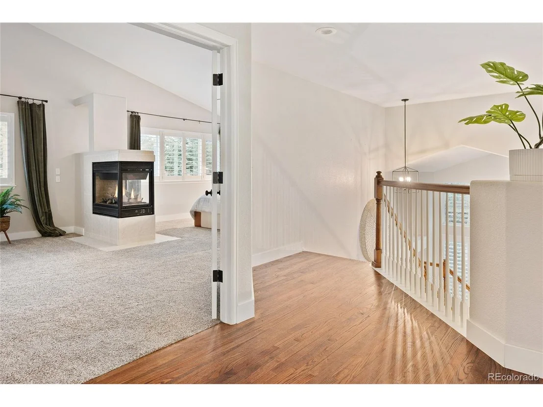 Photo of 6071 Russell Ln