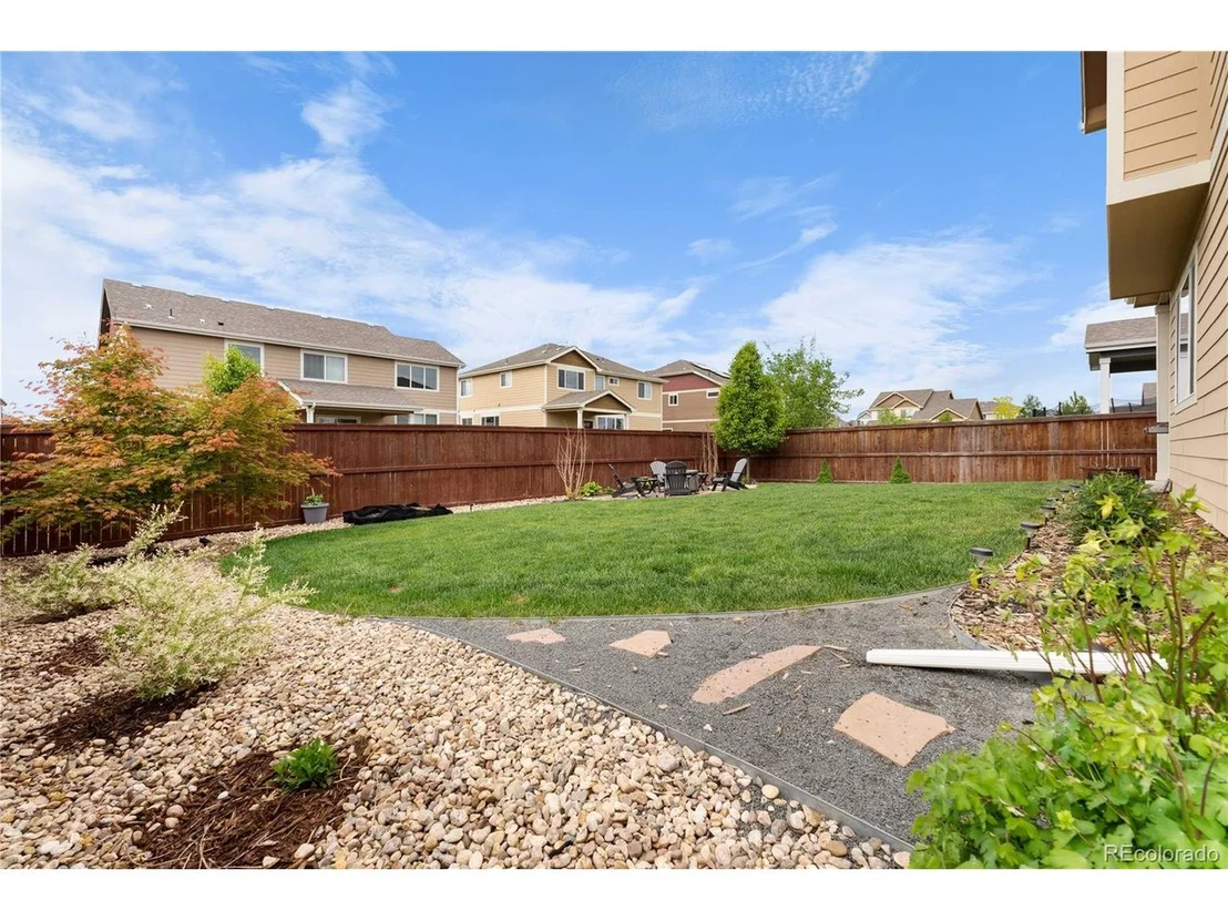 Photo of 1521 Heirloom Dr