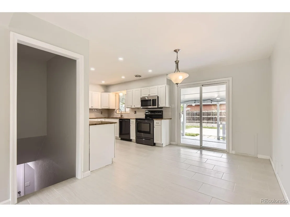 Photo of 5150 W Colgate Pl