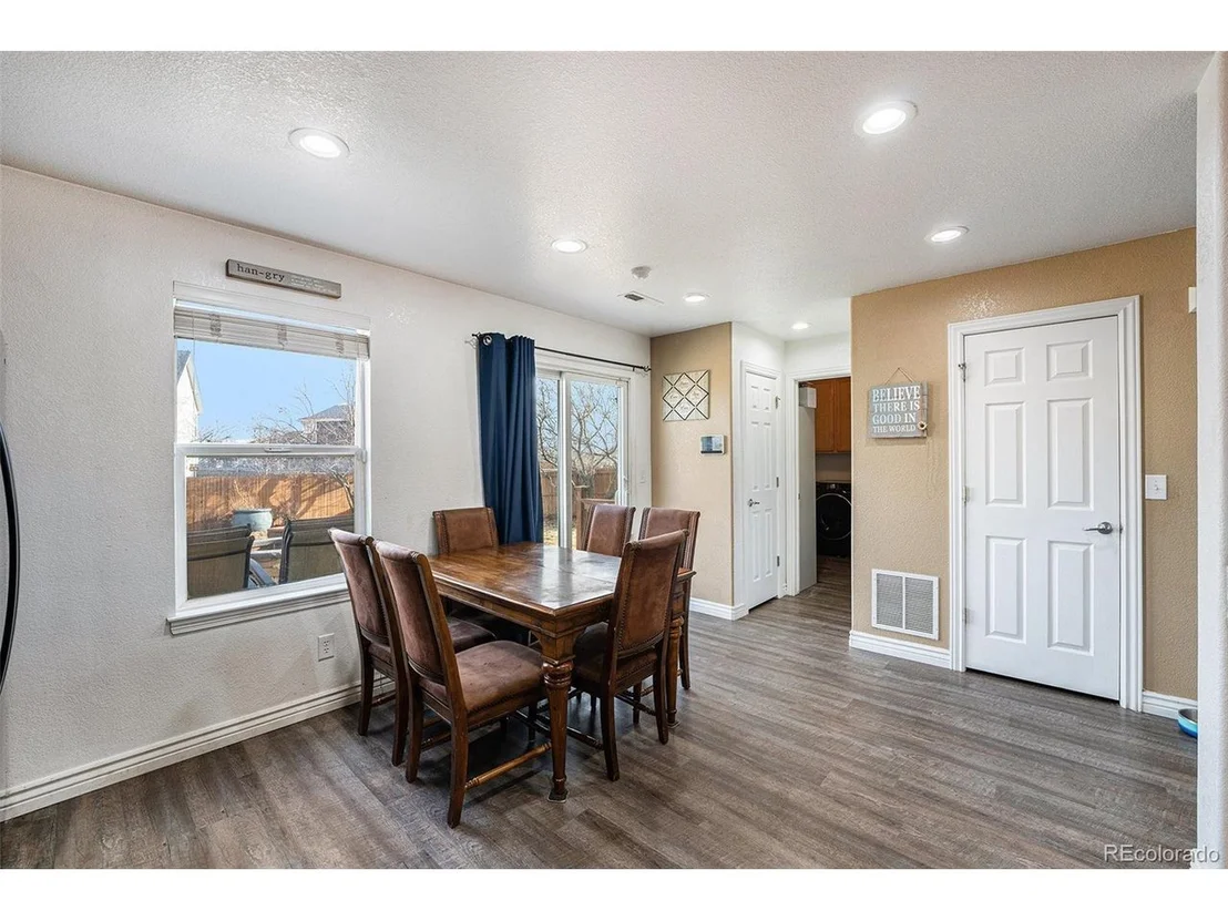 Photo of 819 Willow Dr