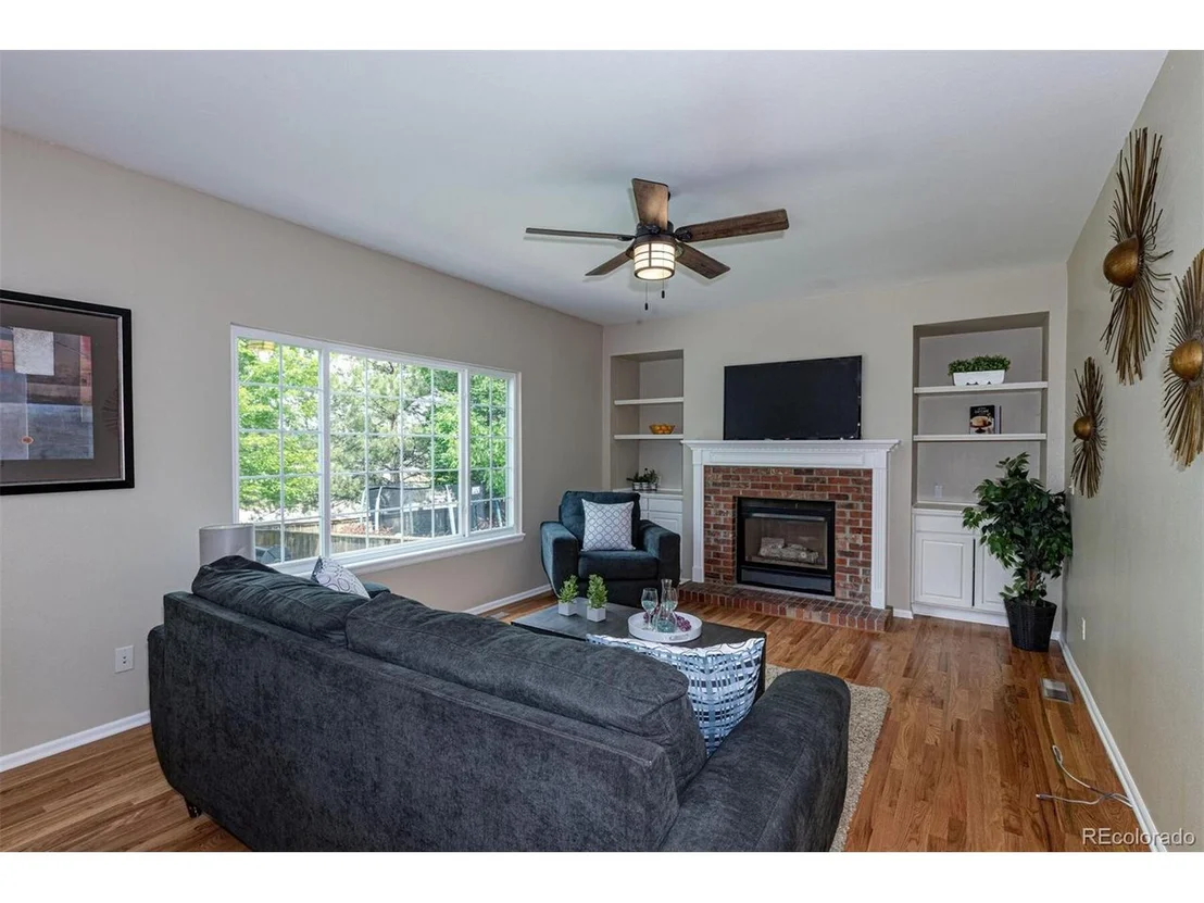 Photo of 2025 Maples Pl