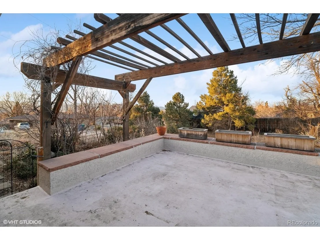 Photo of 38 Hillside Dr