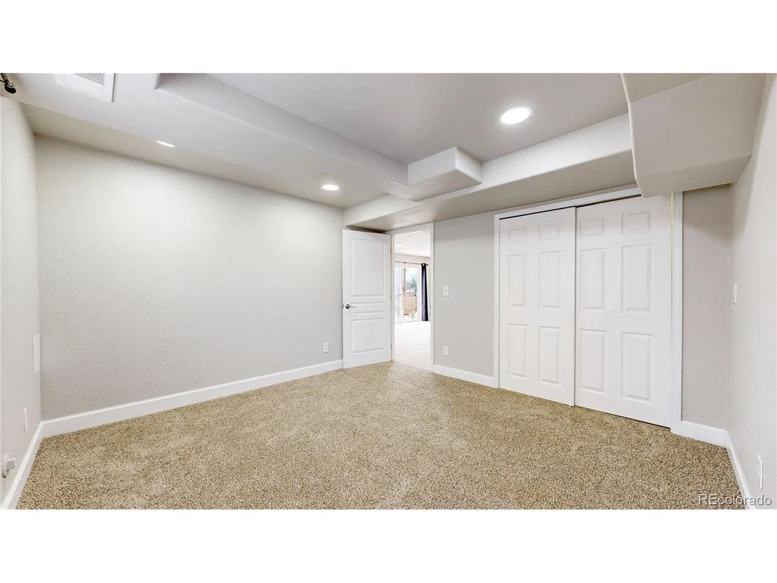 Photo of 15548 W 75th Pl