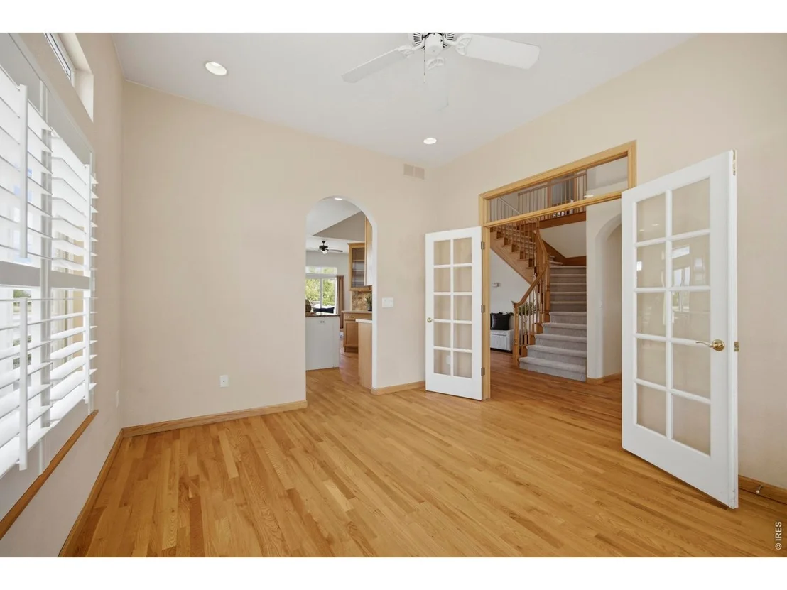 Photo of 535 Lakeside Pl