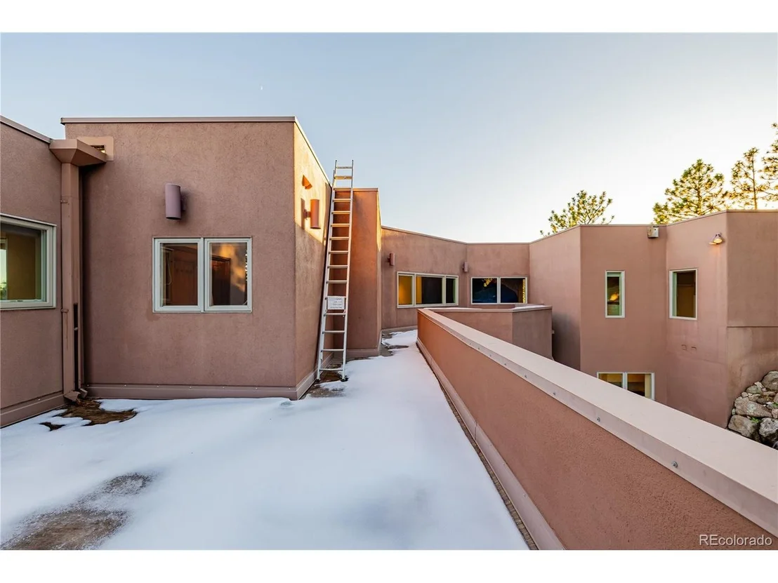 Photo of 1077 Carriage Hills Dr