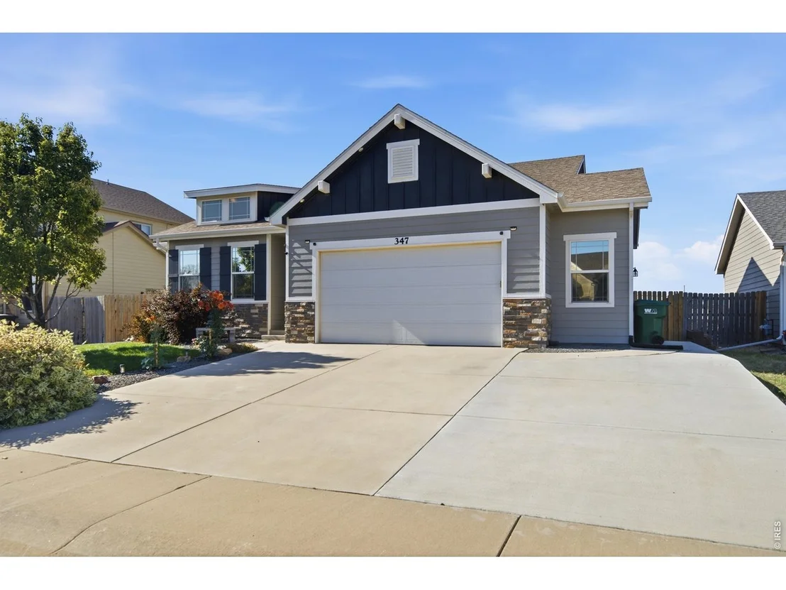 Photo of 347 Linden Oaks Dr